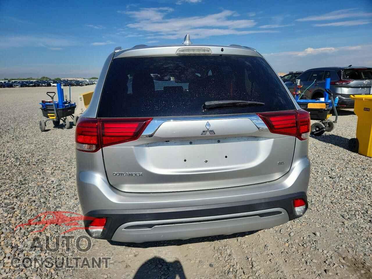 MITSUBISHI OUTLANDER 2020 - JA4AZ3A33LZ025893