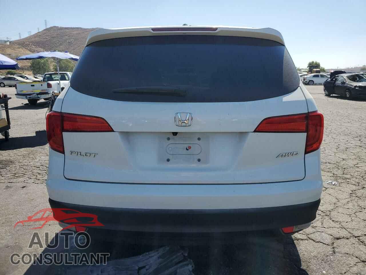 HONDA PILOT 2017 - 5FNYF6H77HB049974