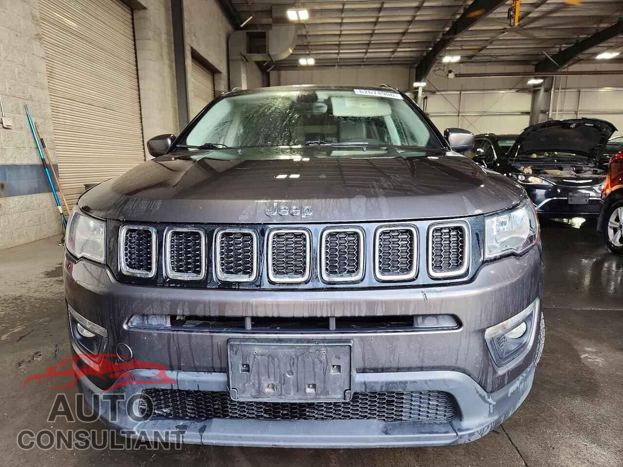JEEP COMPASS 2018 - 3C4NJDBB7JT328237
