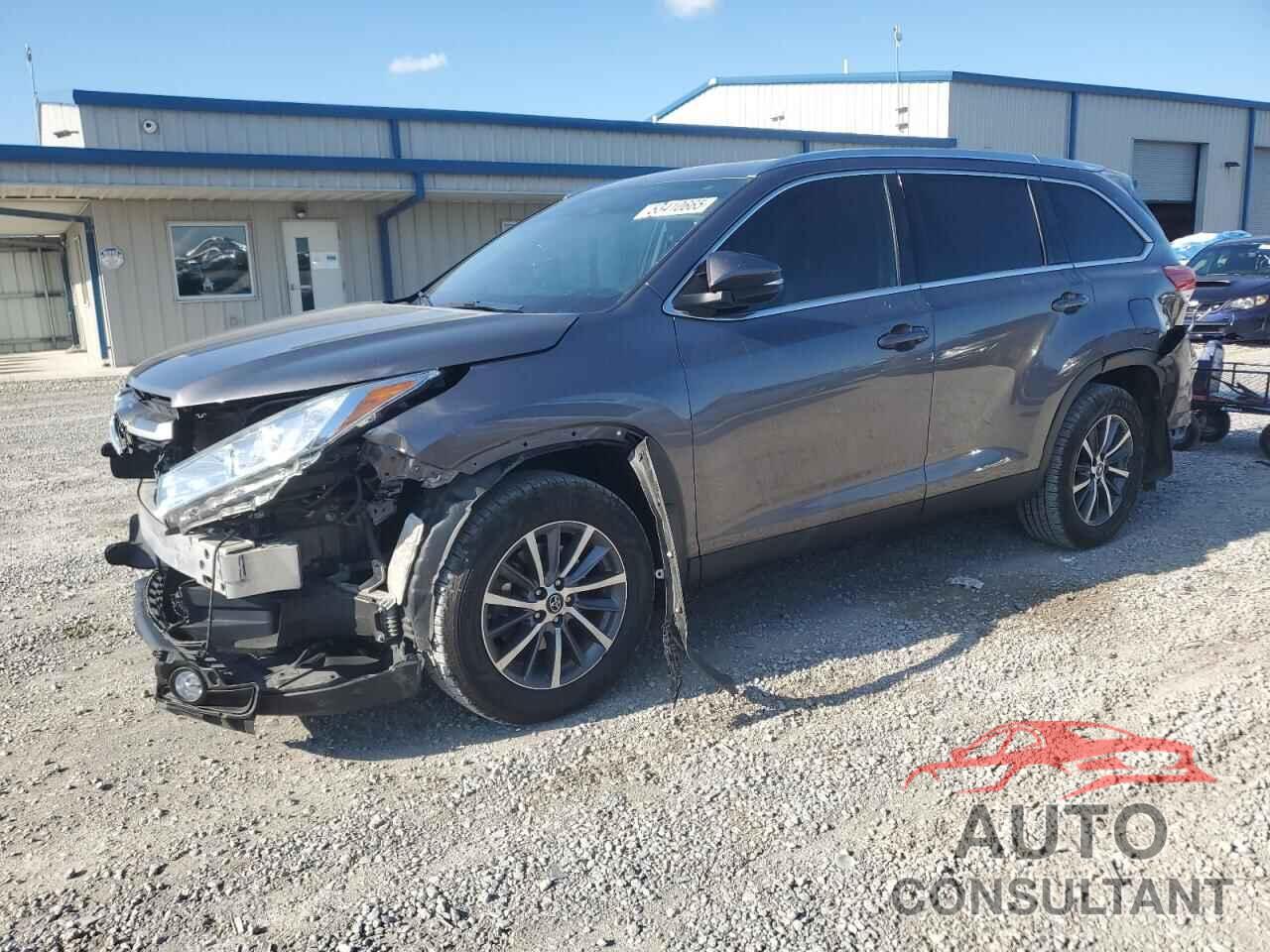 TOYOTA HIGHLANDER 2019 - 5TDJZRFH6KS622761
