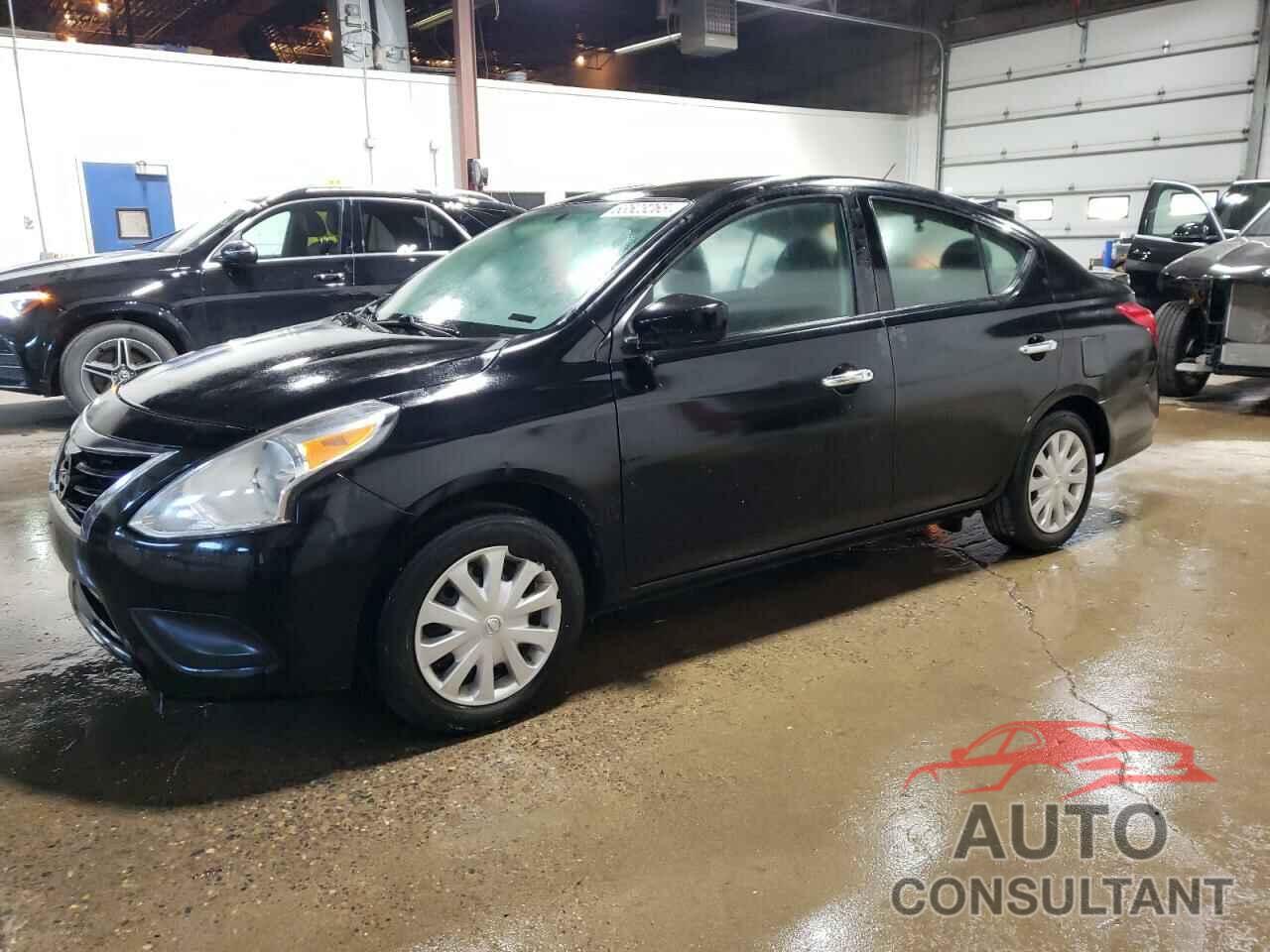 NISSAN VERSA 2018 - 3N1CN7AP1JL856062