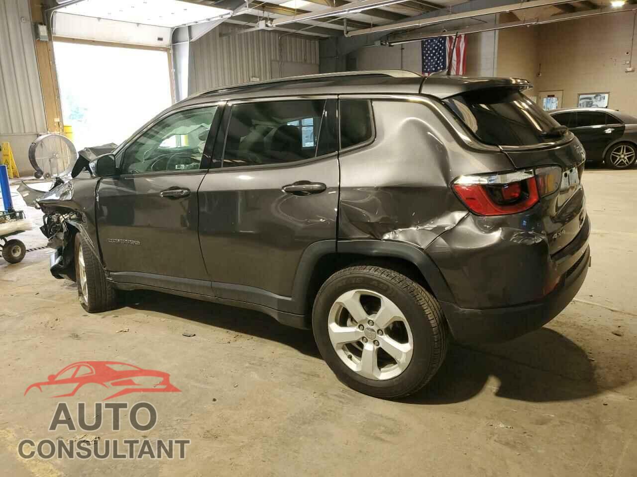 JEEP COMPASS 2018 - 3C4NJDBB9JT435712