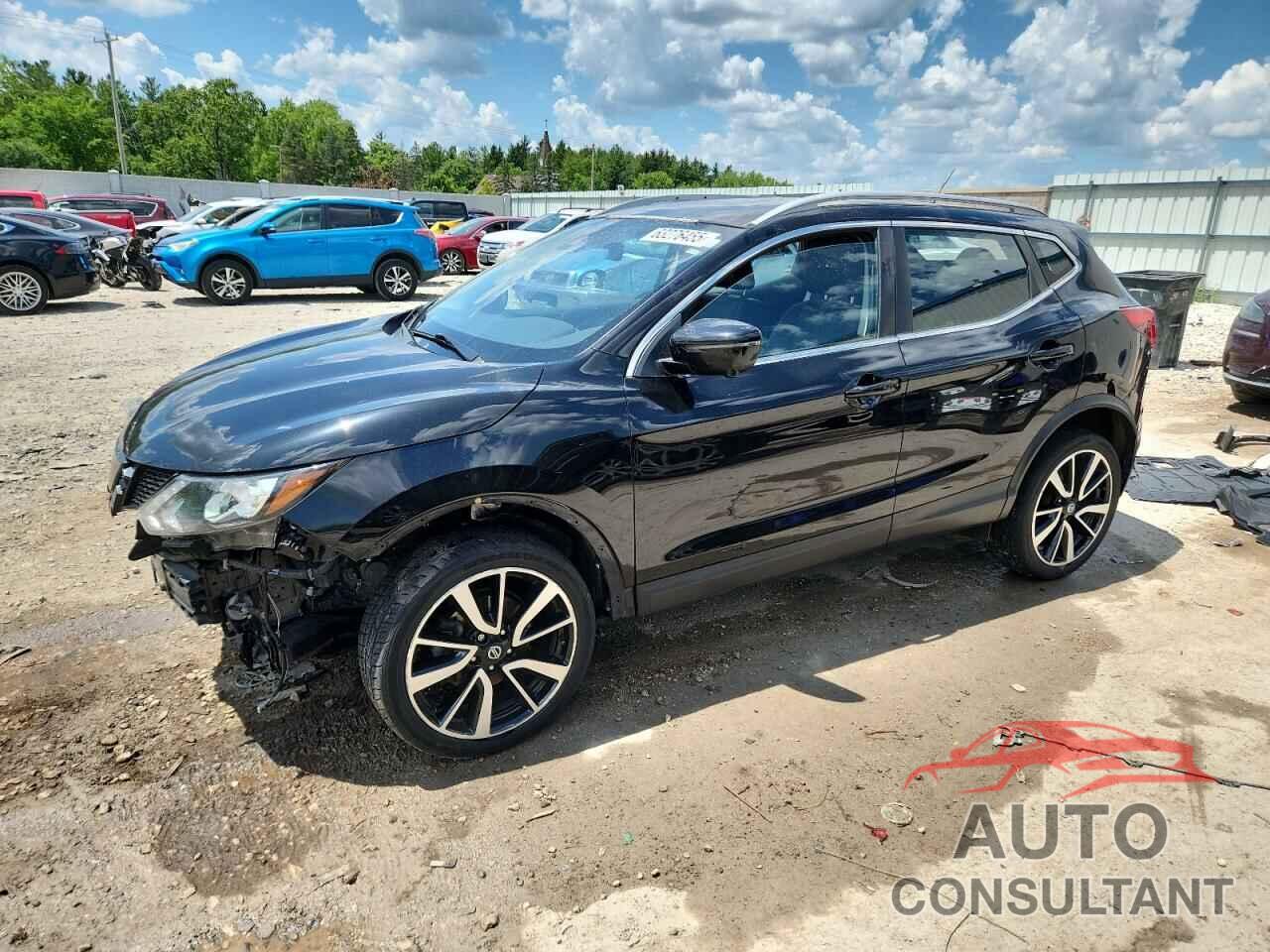 NISSAN ROGUE 2017 - JN1BJ1CR3HW135927