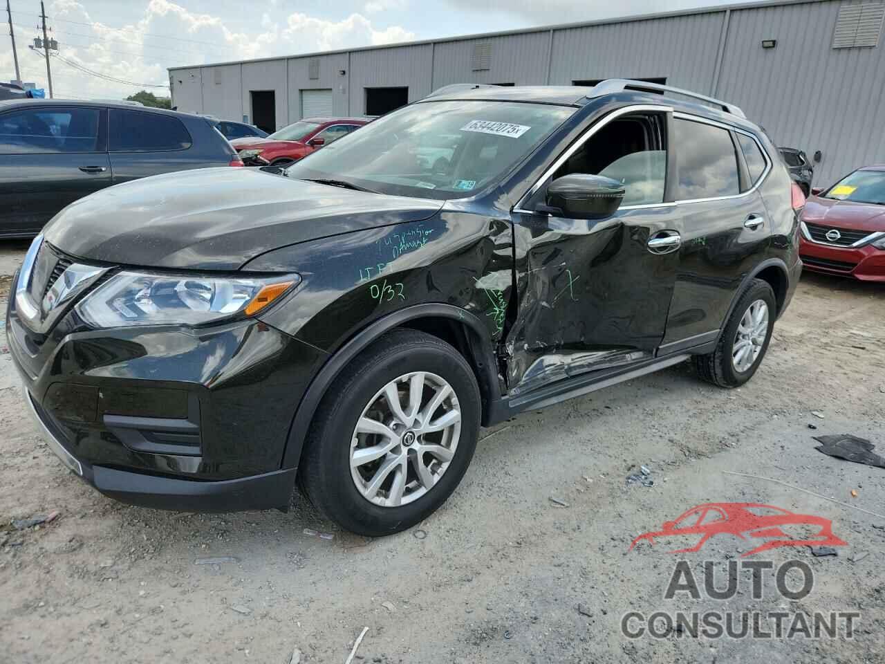 NISSAN ROGUE 2017 - KNMAT2MV9HP589971