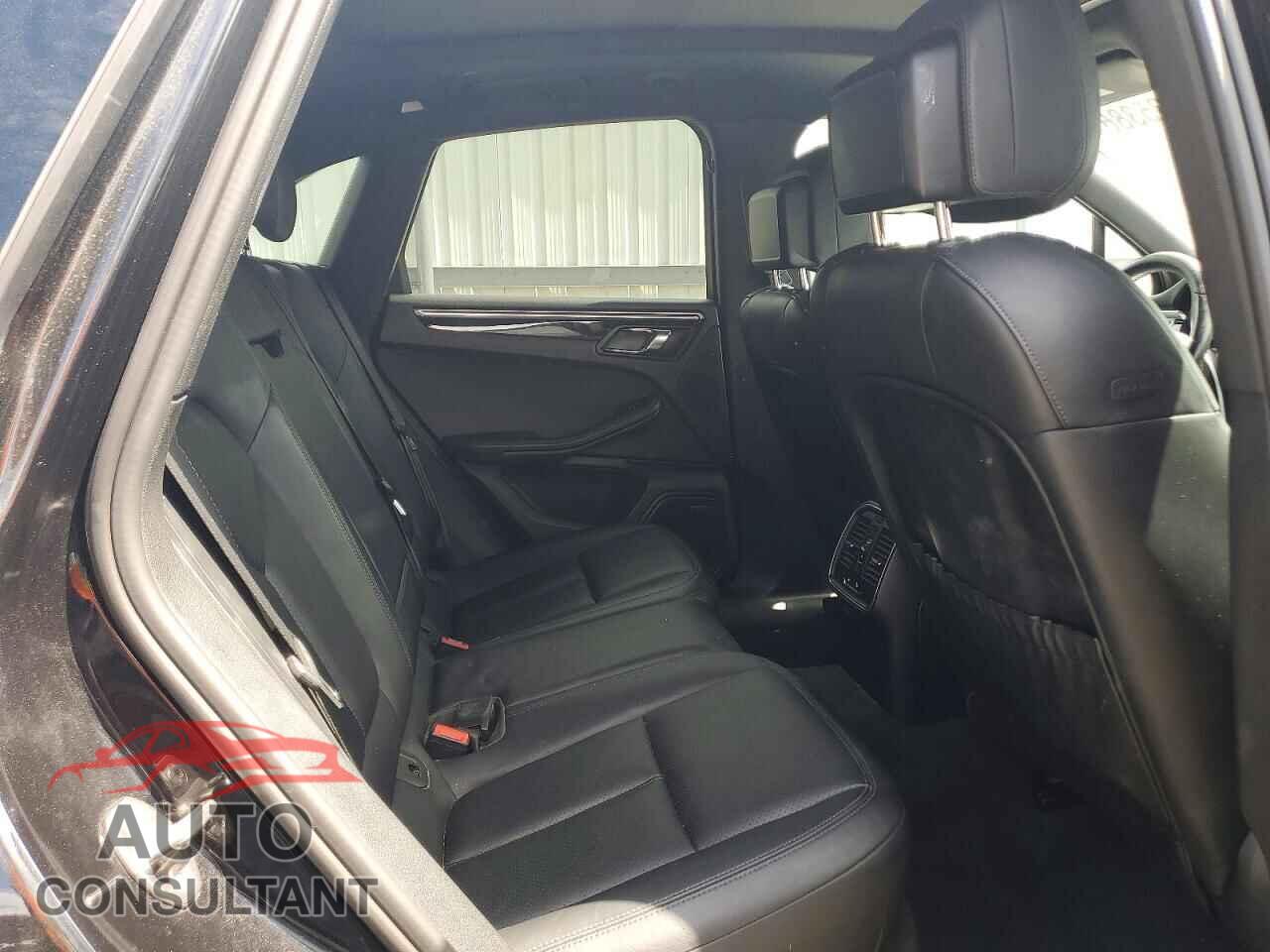 PORSCHE MACAN 2016 - WP1AB2A54GLB45585