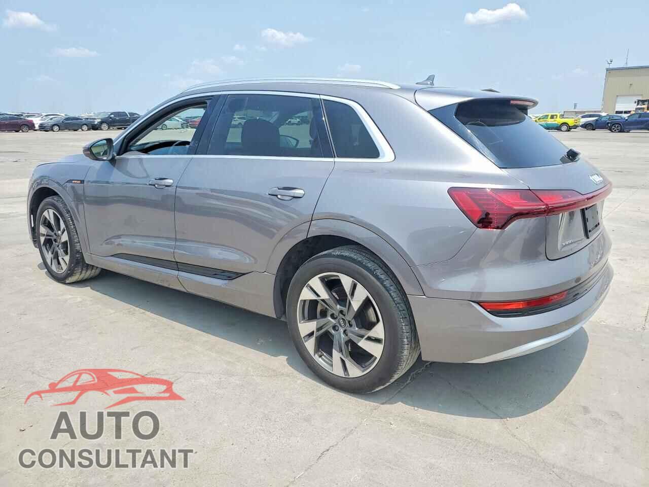 AUDI E-TRON 2021 - WA1AAAGE8MB020428
