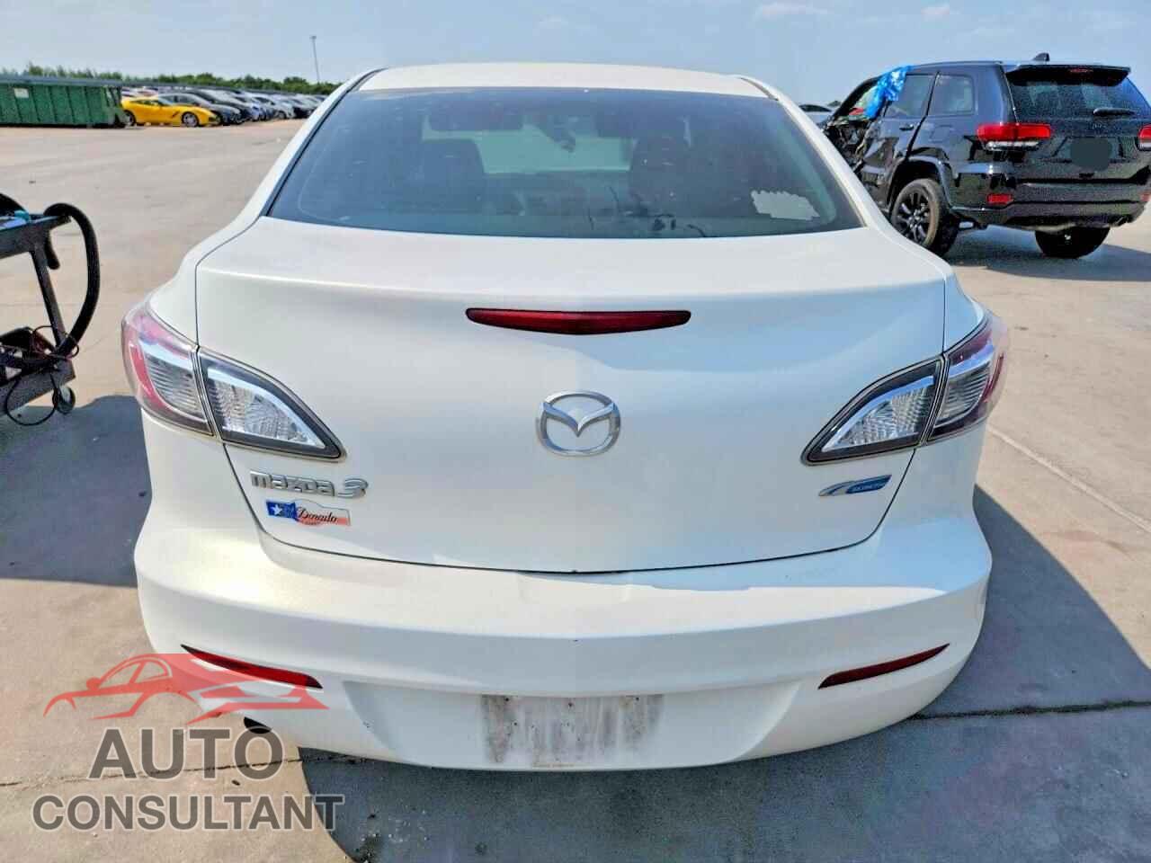 MAZDA 3 2013 - JM1BL1U77D1721140