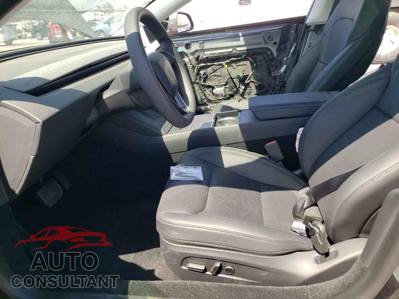 TESLA MODEL 3 2024 - 5YJ3E1EA6RF746828