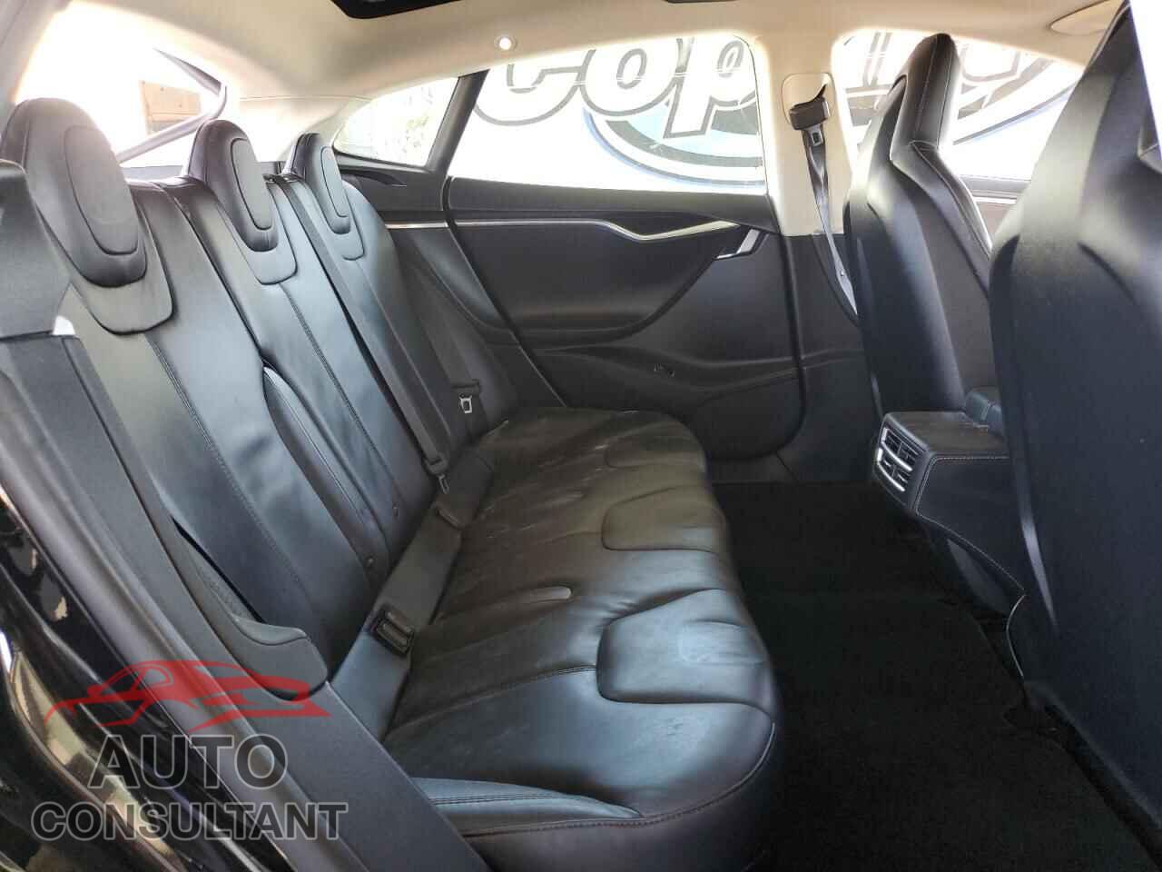 TESLA MODEL S 2013 - 5YJSA1CP1DFP27563