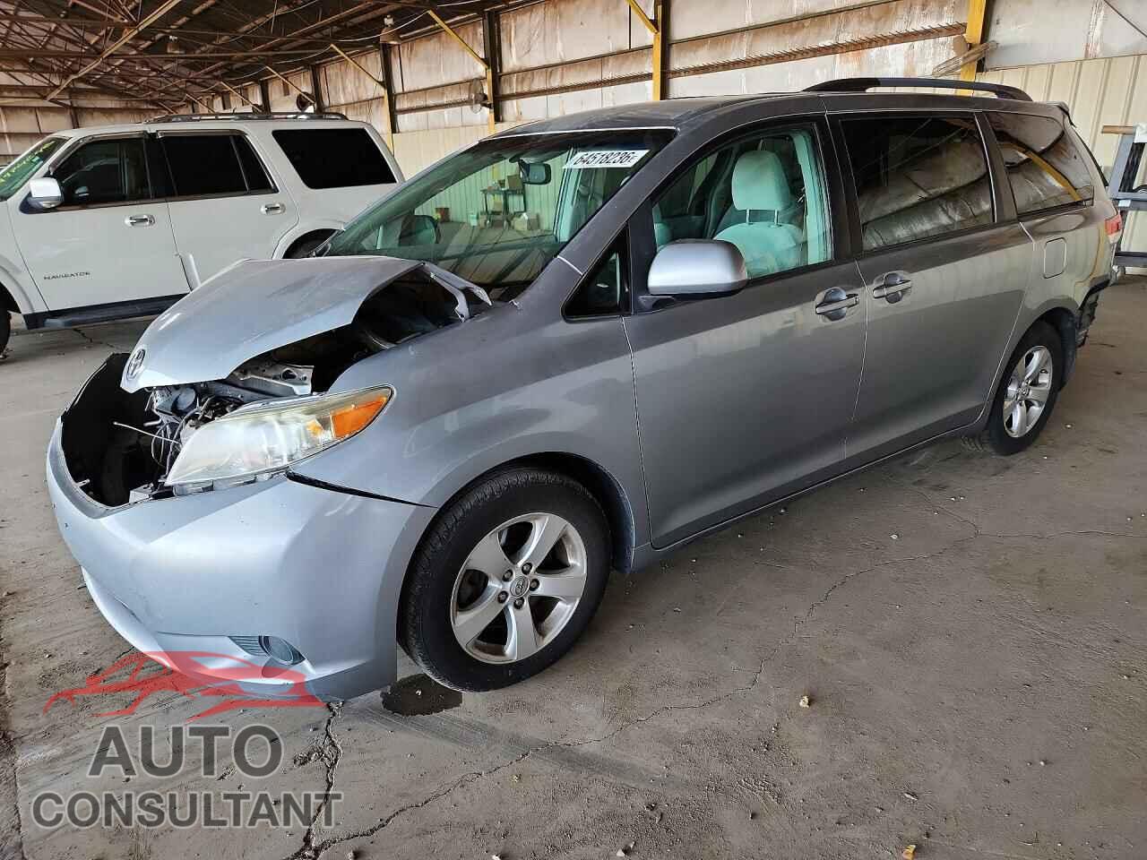 TOYOTA SIENNA 2013 - 5TDKK3DC8DS356367