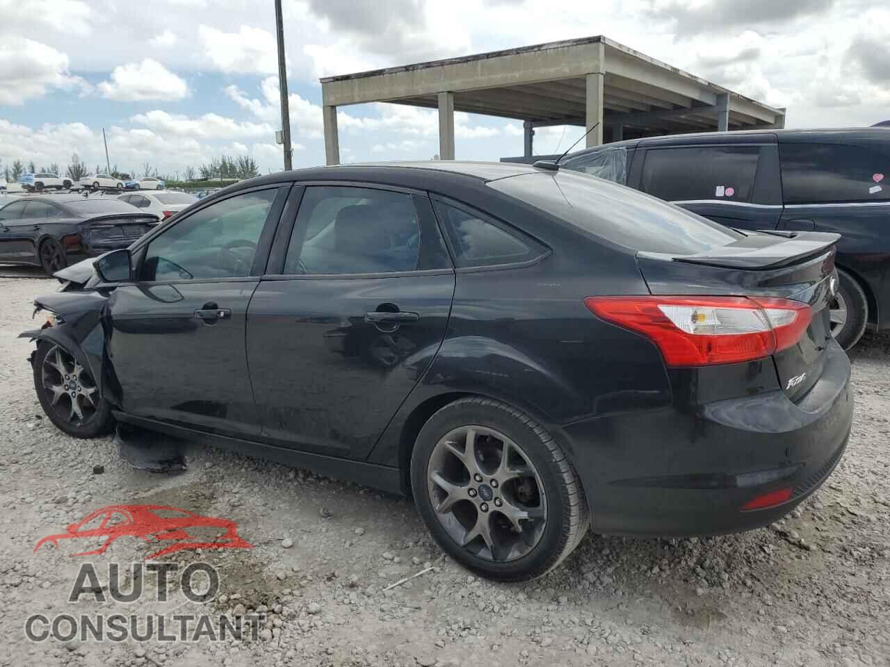 FORD FOCUS 2014 - 1FADP3F21EL215471