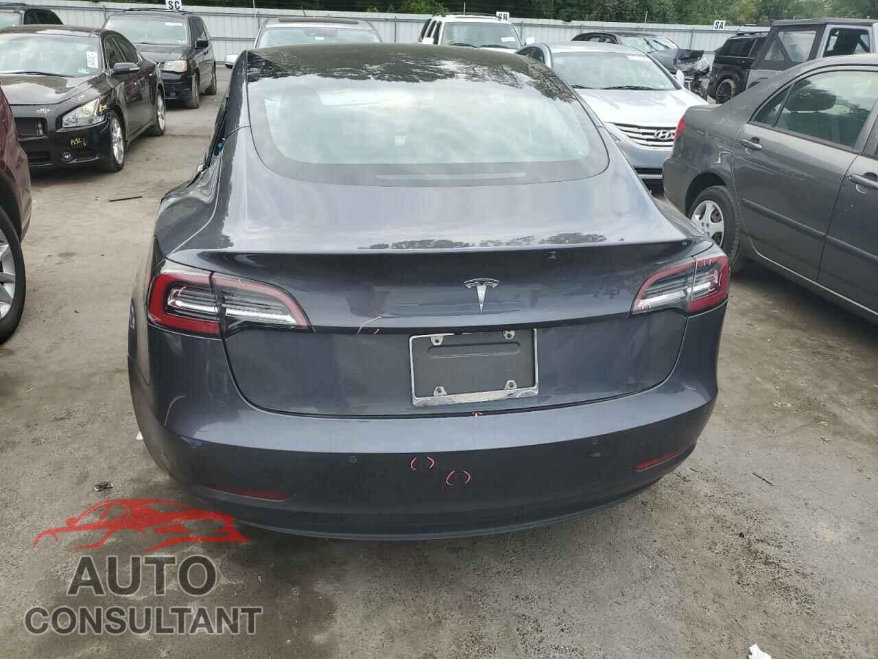 TESLA MODEL 3 2018 - 5YJ3E1EA8JF123764