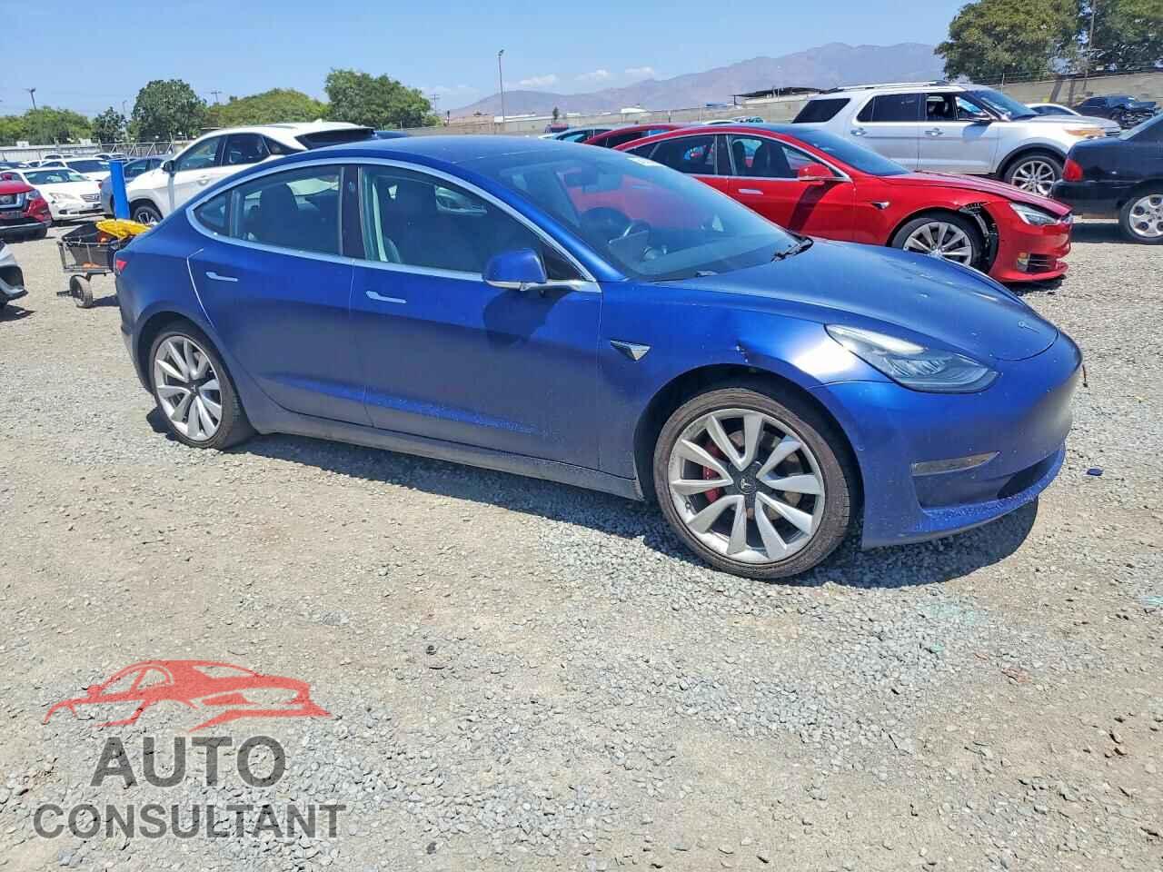 TESLA MODEL 3 2018 - 5YJ3E1EAXJF008101
