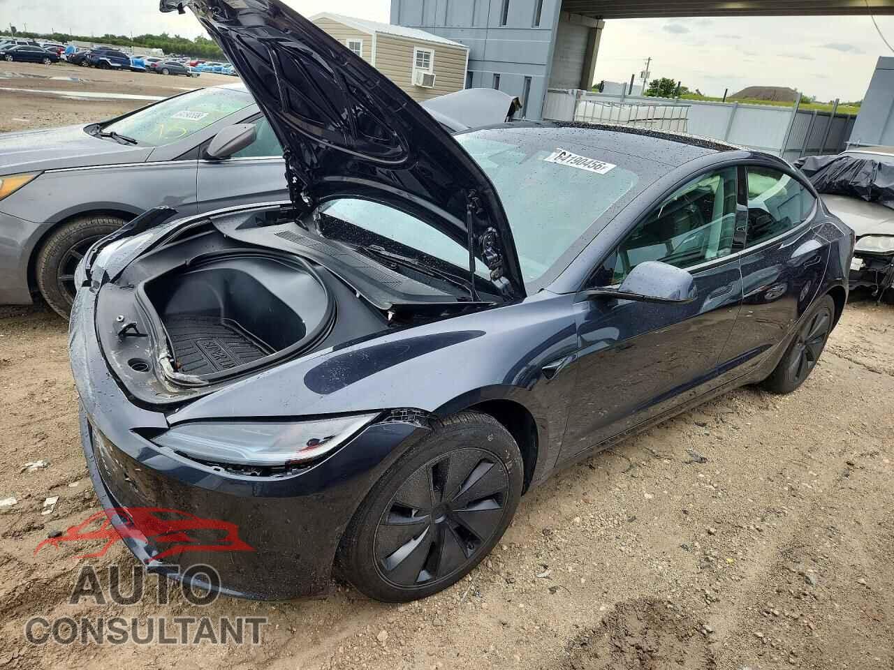 TESLA MODEL 3 2025 - 5YJ3E1EA6SF977203