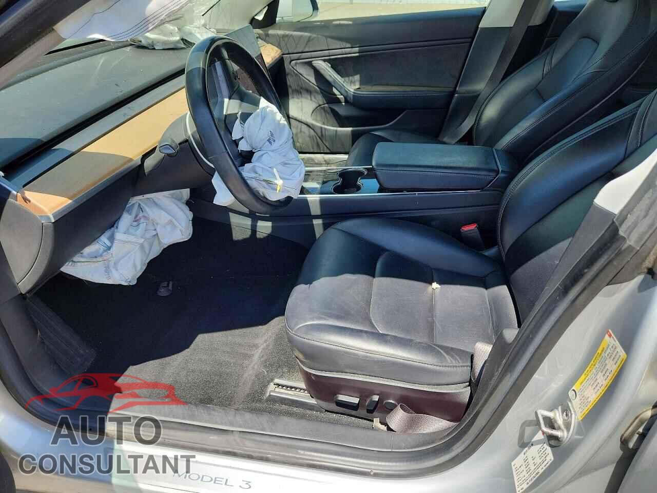 TESLA MODEL 3 2018 - 5YJ3E1EA4JF095347