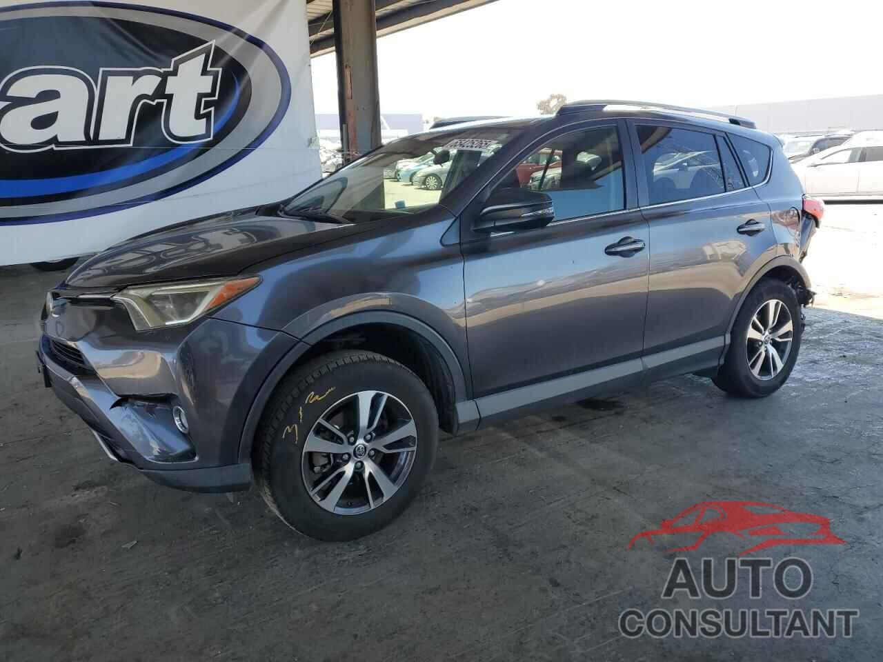 TOYOTA RAV4 2017 - JTMWFREV2HJ145578