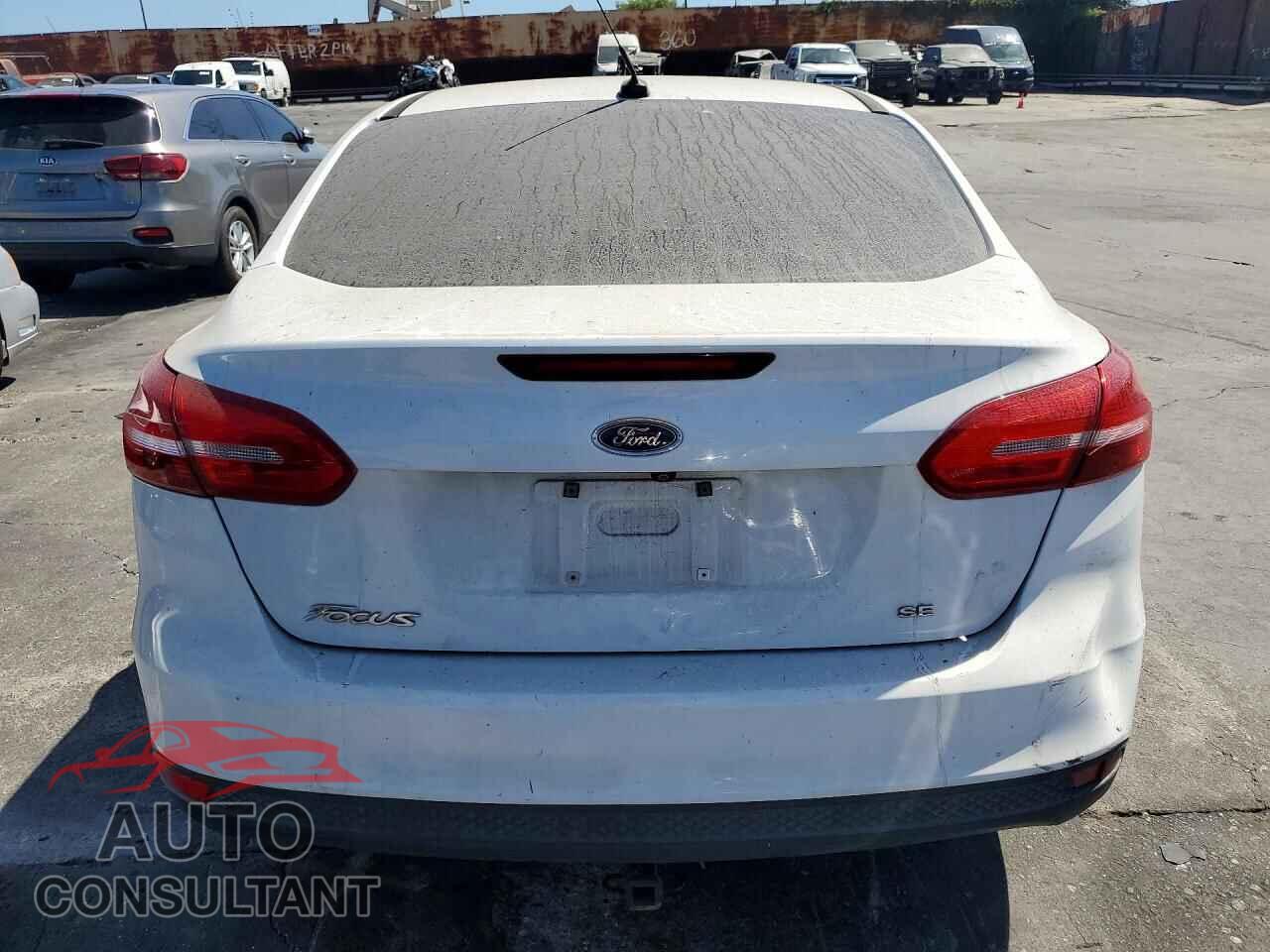 FORD FOCUS 2016 - 1FADP3F2XGL290186