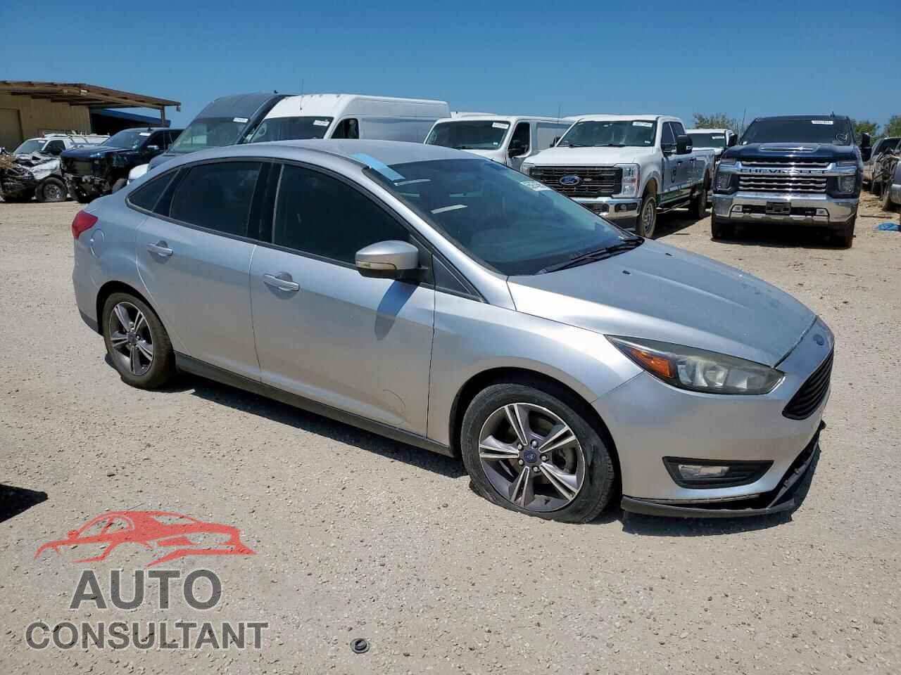 FORD FOCUS 2017 - 1FADP3FE5HL292651
