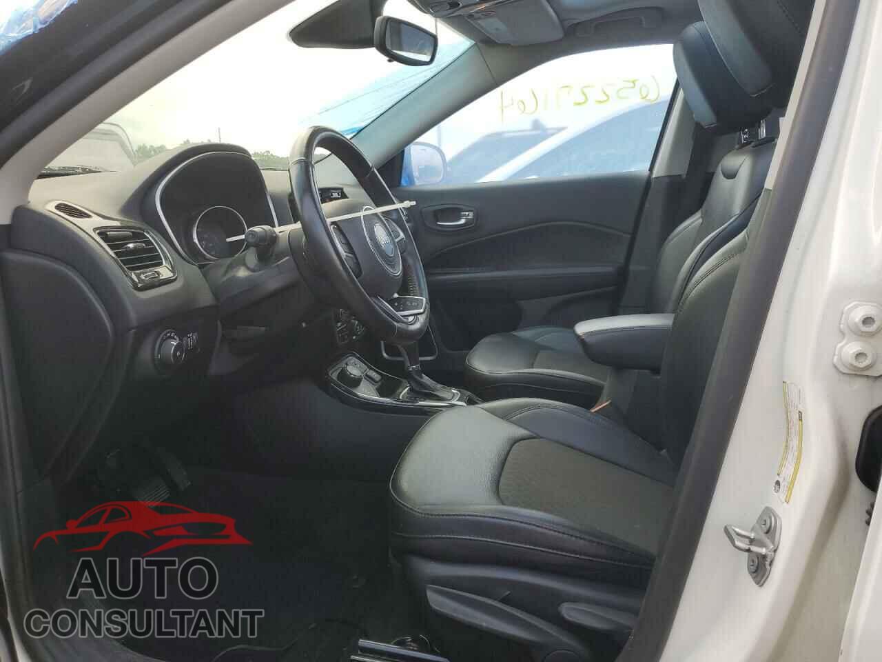 JEEP COMPASS 2020 - 3C4NJDBB7LT158139