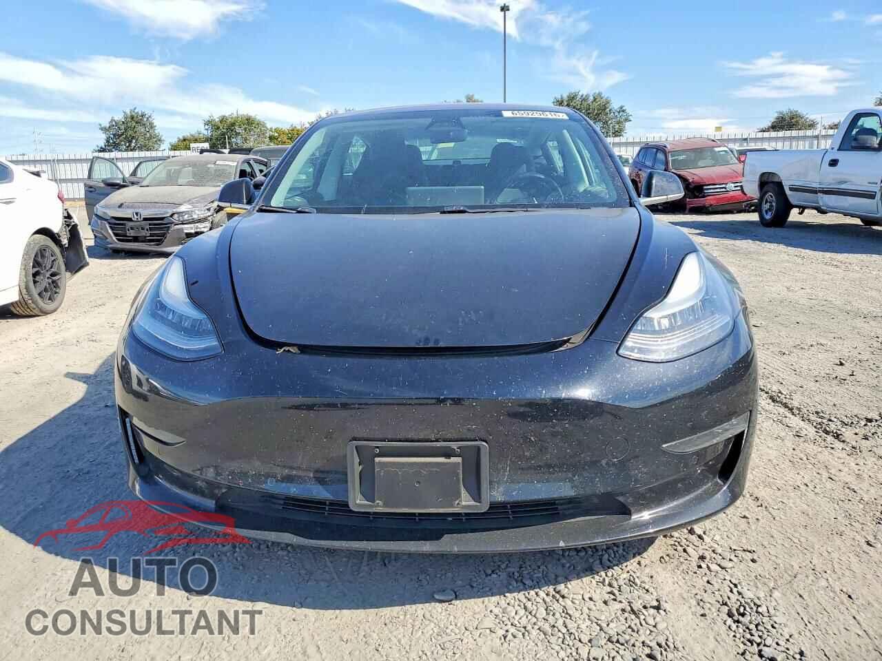TESLA MODEL 3 2019 - 5YJ3E1EB9KF193493