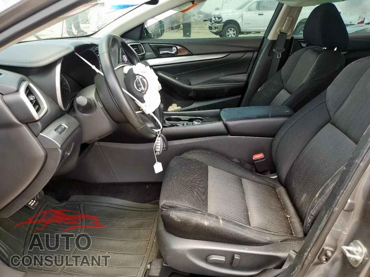 NISSAN MAXIMA 2018 - 1N4AA6AP9JC398024