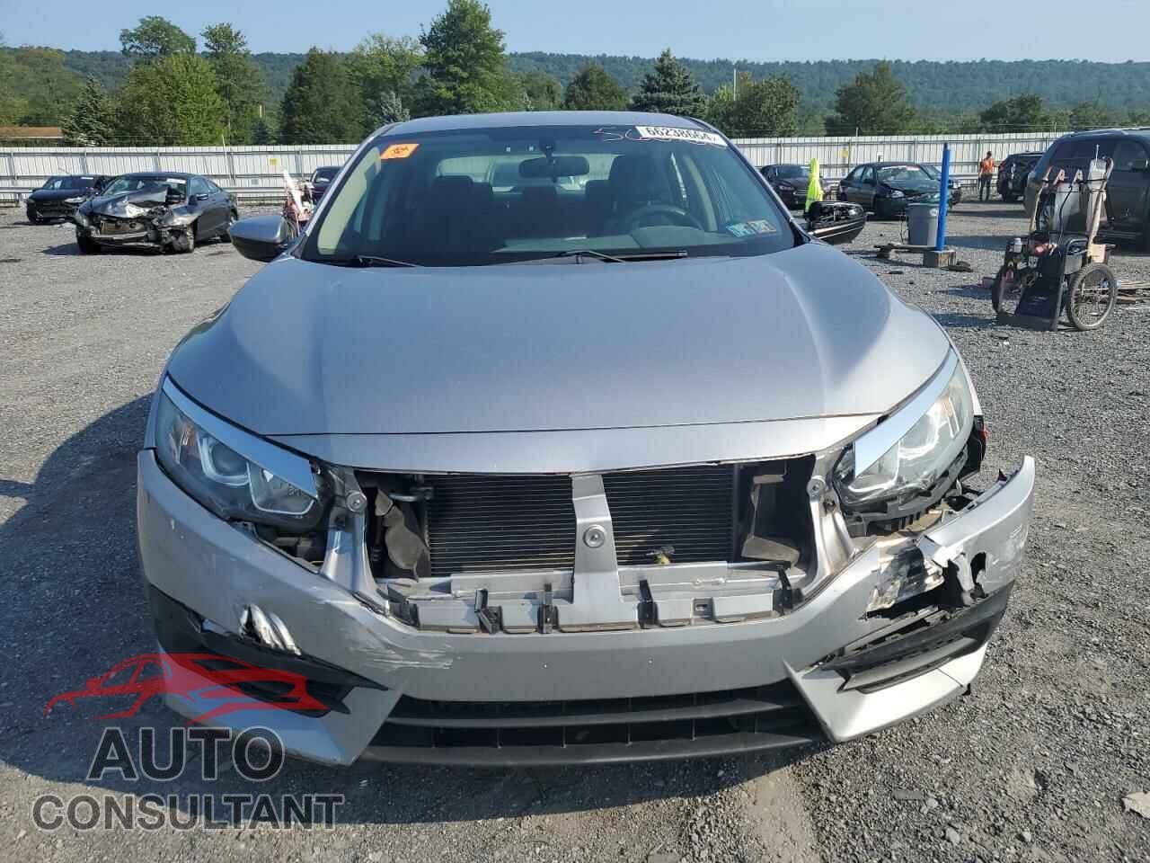 HONDA CIVIC 2017 - 2HGFC2F55HH566468