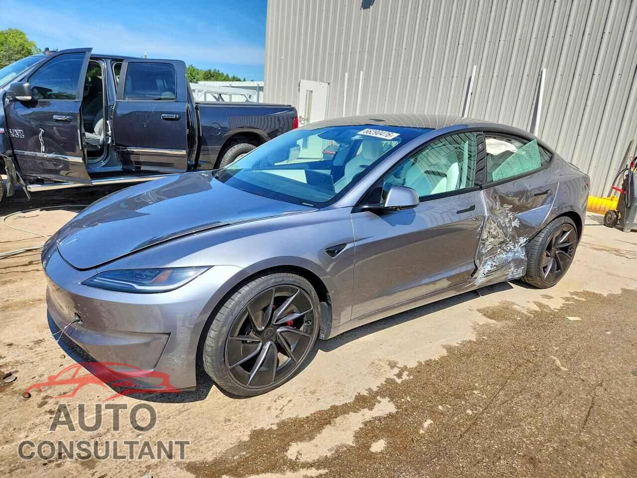 TESLA MODEL 3 2024 - 5YJ3E1ET2RF890264