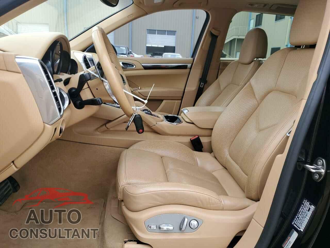PORSCHE CAYENNE 2016 - WP1AA2A23GLA11028