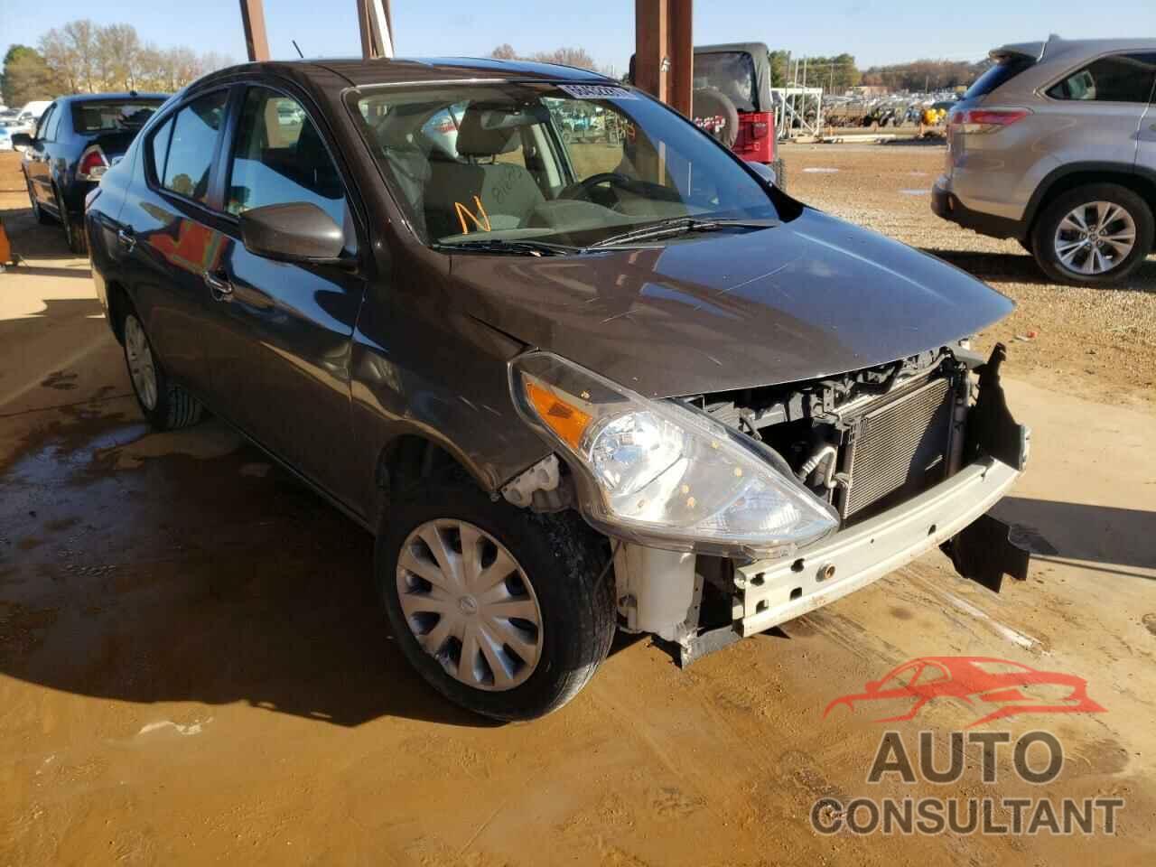 NISSAN VERSA 2019 - 3N1CN7APXKL851394
