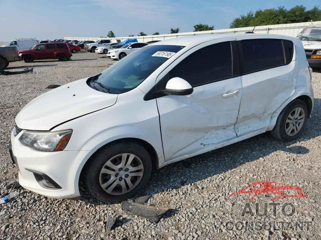 CHEVROLET SONIC 2017 - 1G1JG6SH7H4145734
