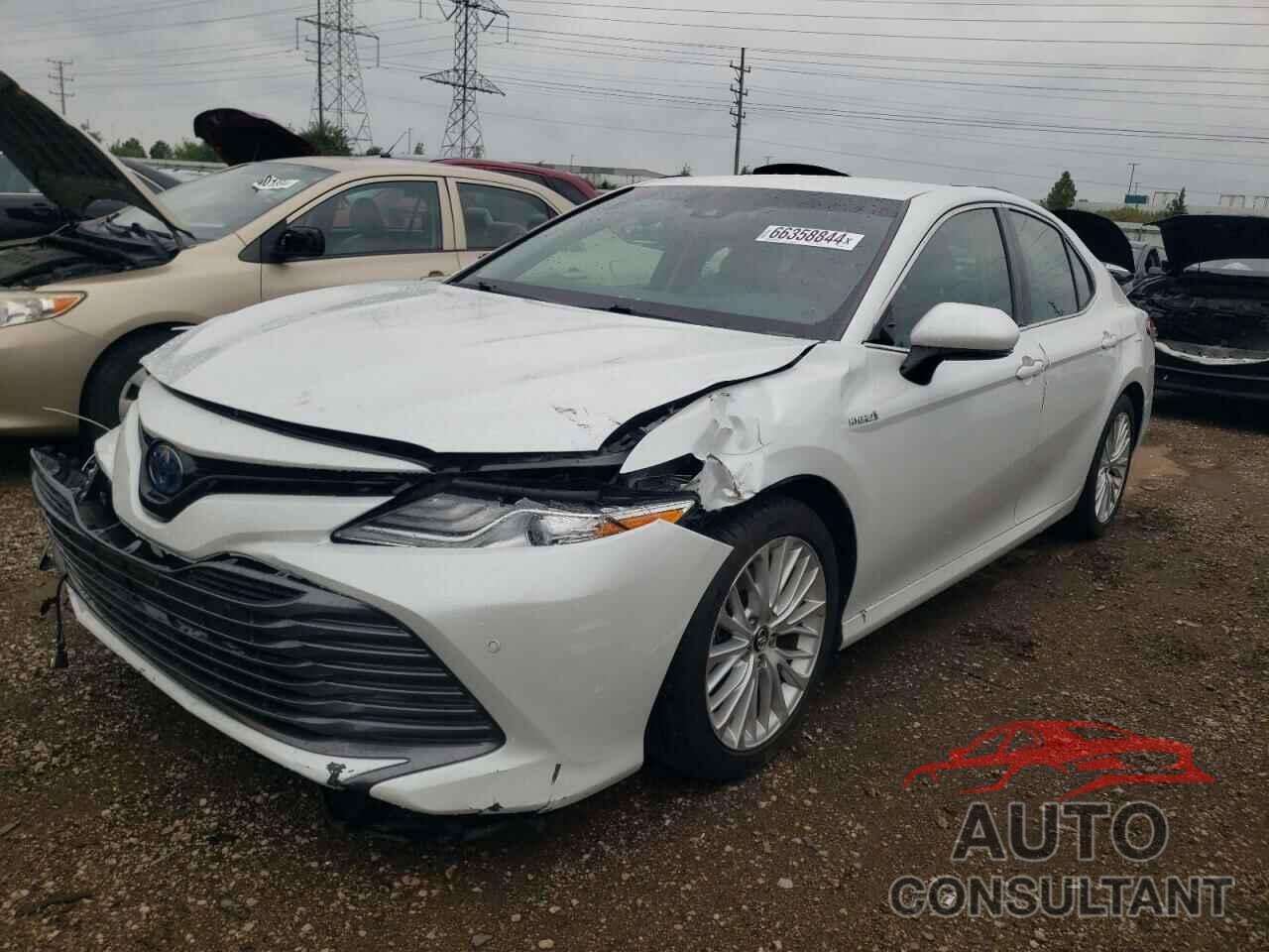 TOYOTA CAMRY 2018 - 4T1B21HK3JU006847