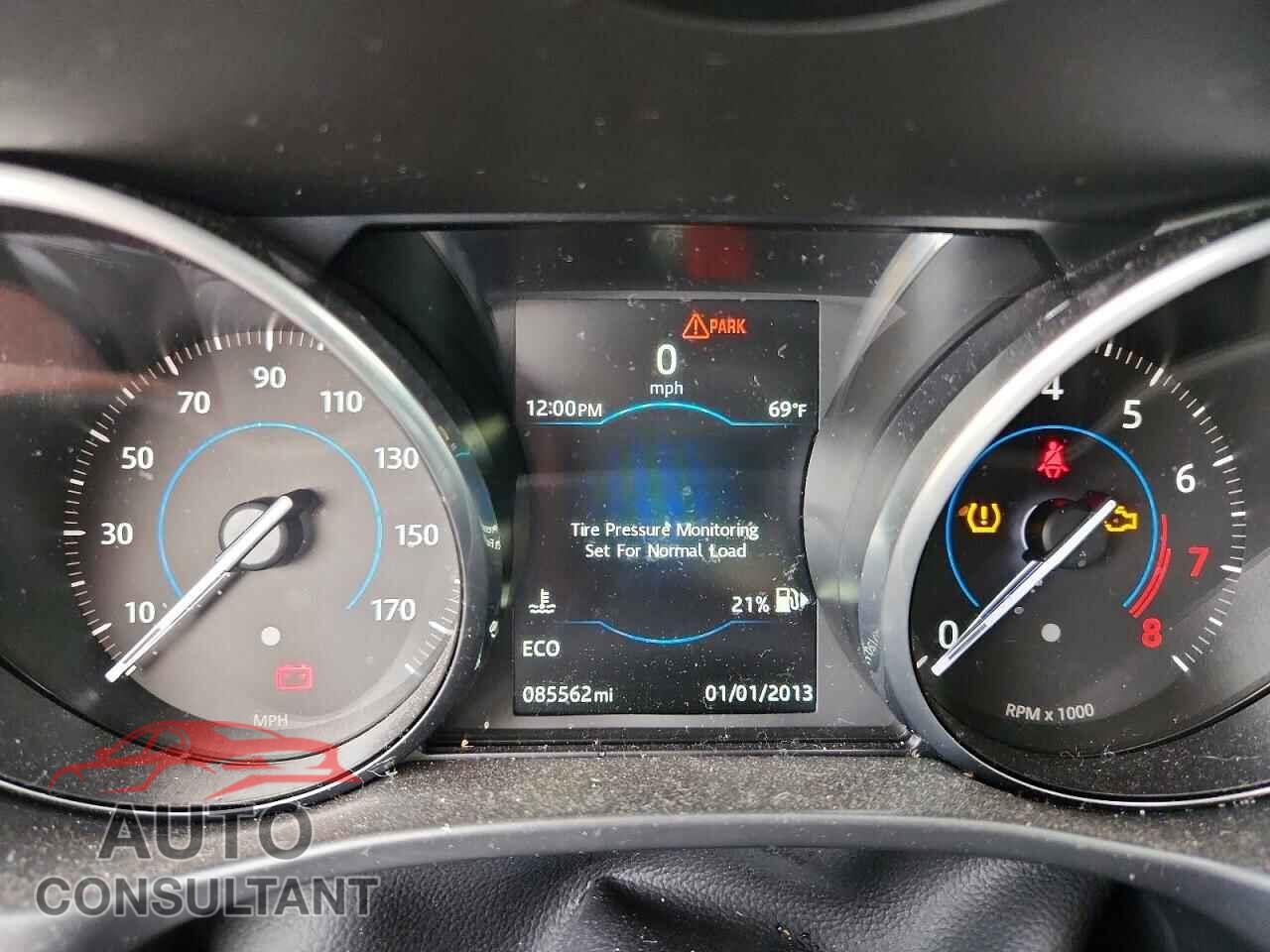 JAGUAR XE 2017 - SAJAD4BG9HA971659