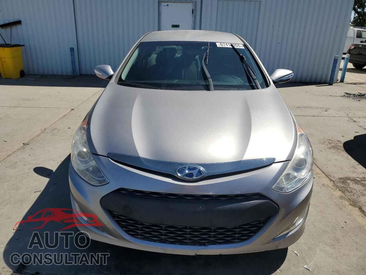 HYUNDAI SONATA 2012 - KMHEC4A43CA033204