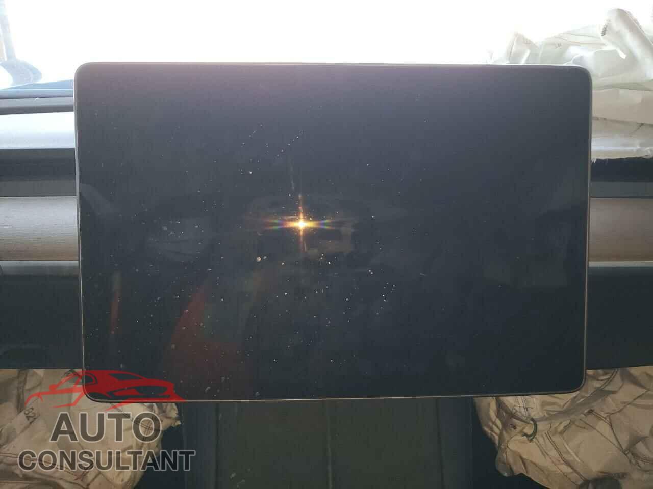 TESLA MODEL 3 2022 - 5YJ3E1EA3NF290863