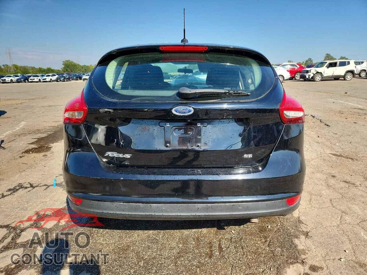 FORD FOCUS 2017 - 1FADP3K28HL228471