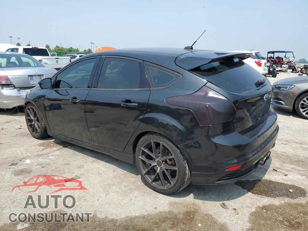 FORD FOCUS 2013 - 1FADP3L92DL317524