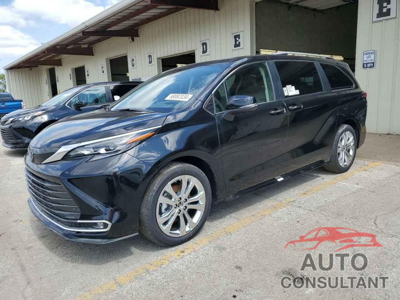 TOYOTA SIENNA 2024 - 5TDERKEC7RS196796