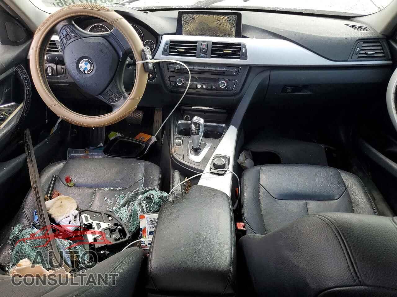 BMW 3 SERIES 2012 - WBA3A5C56CF345515