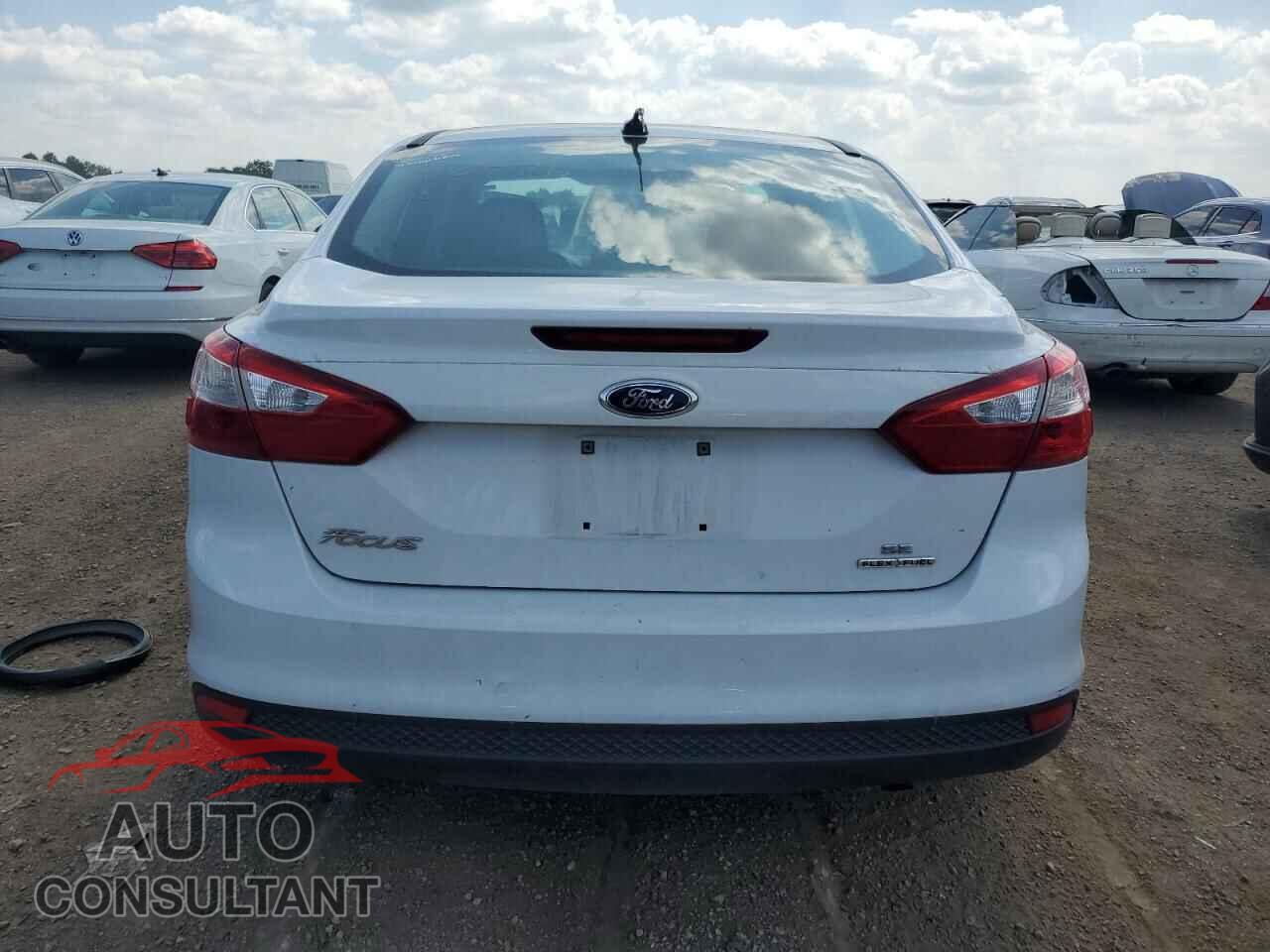 FORD FOCUS 2014 - 1FADP3F26EL286486