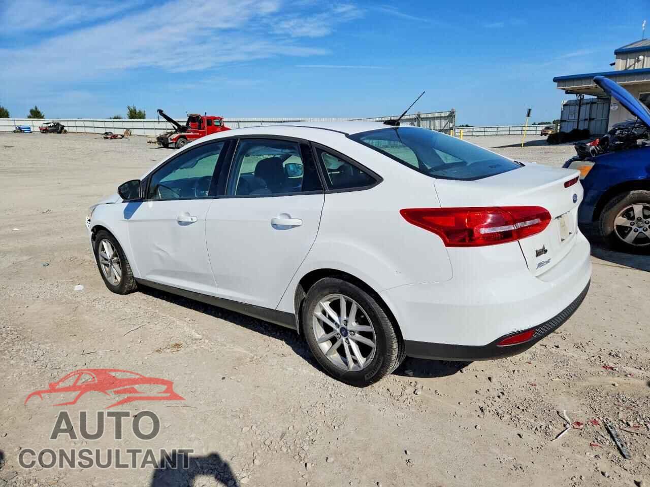 FORD FOCUS 2017 - 1FADP3F24HL298883