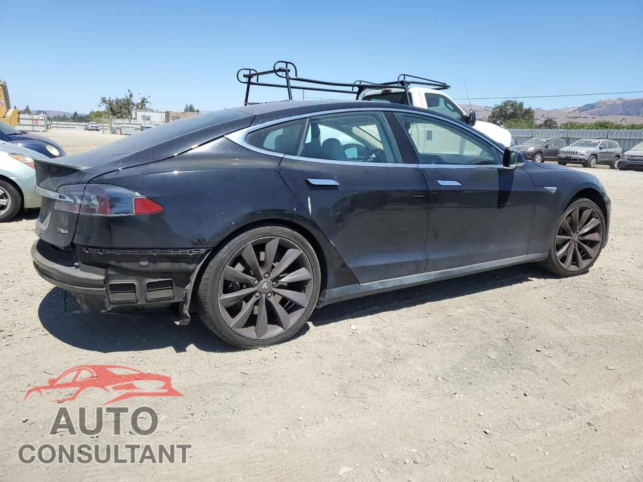 TESLA MODEL S 2013 - 5YJSA1DP7DFP07221