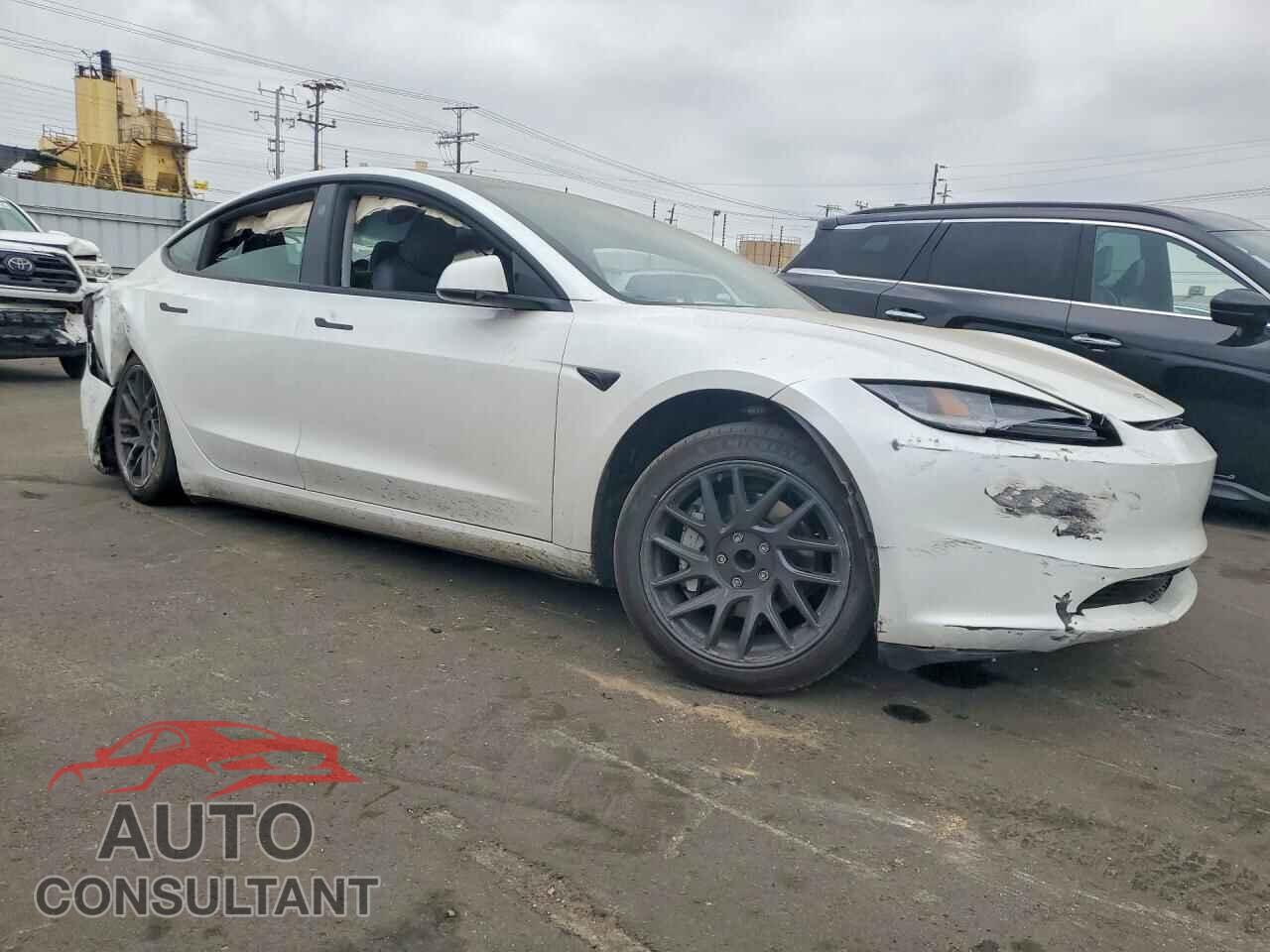TESLA MODEL 3 2025 - 5YJ3E1EA9SF010584