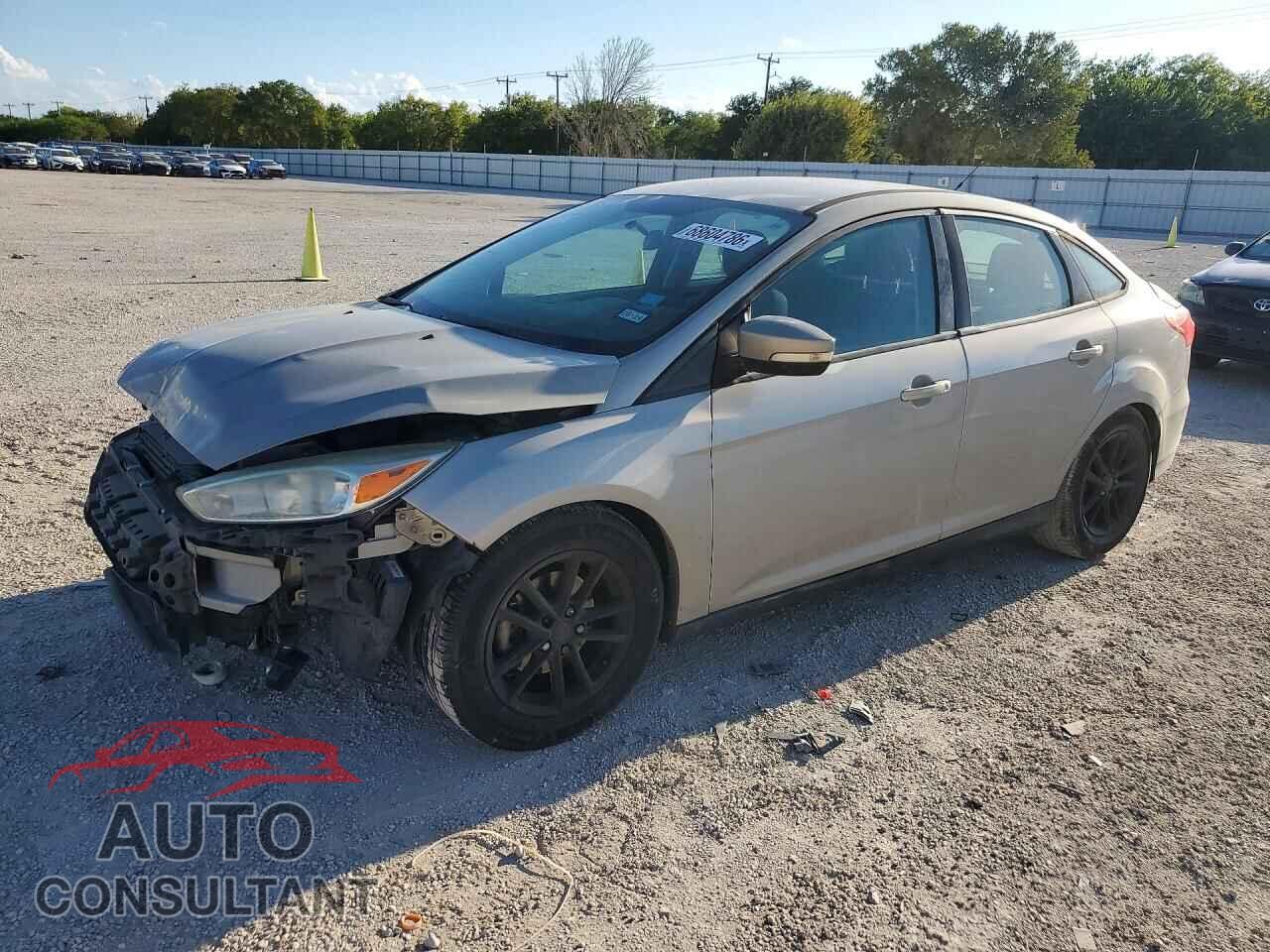 FORD FOCUS 2015 - 1FADP3F28FL204260