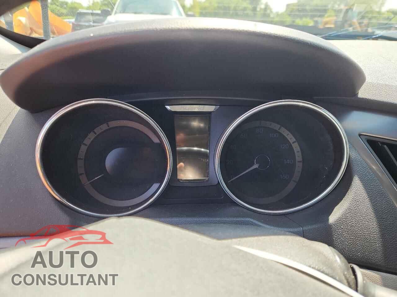 HYUNDAI SONATA 2012 - KMHEC4A42CA042895