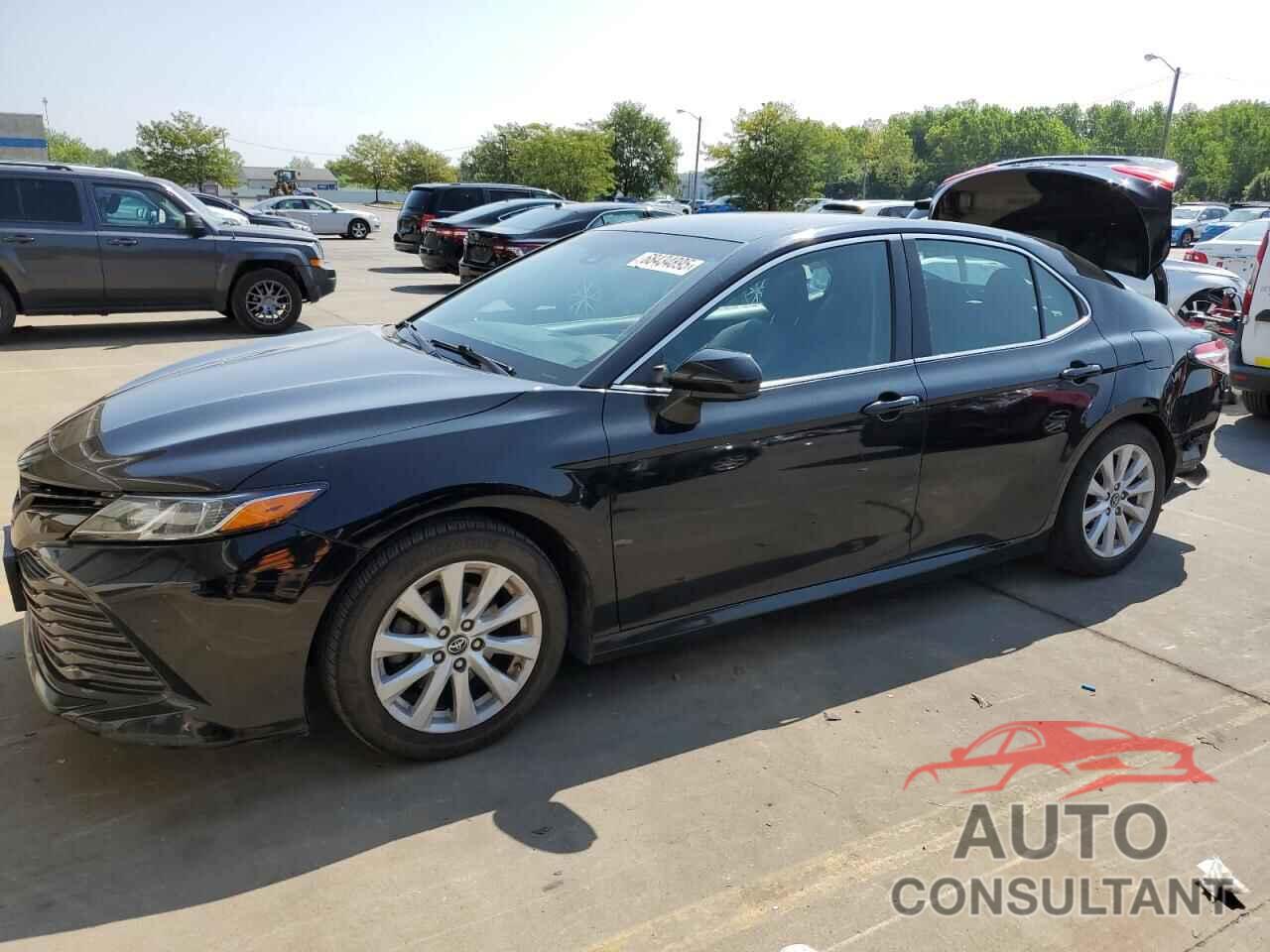 TOYOTA CAMRY 2018 - 4T1B11HKXJU585547