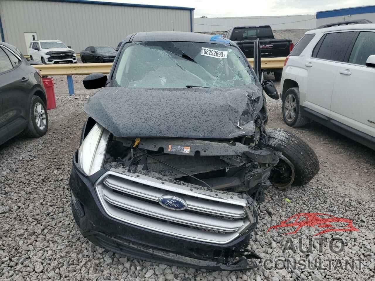 FORD ESCAPE 2017 - 1FMCU0G94HUC53067