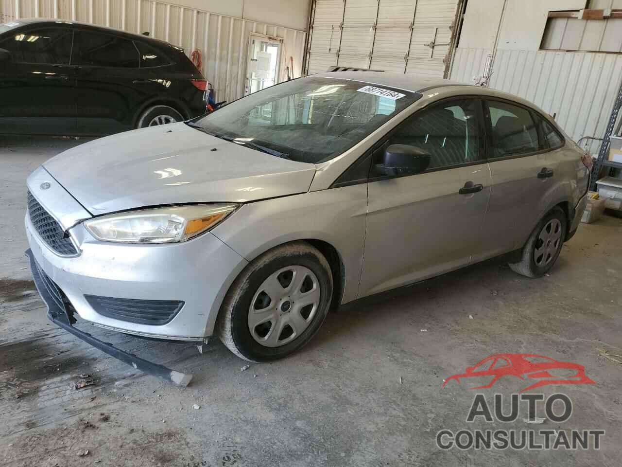 FORD FOCUS 2017 - 1FADP3E20HL303448