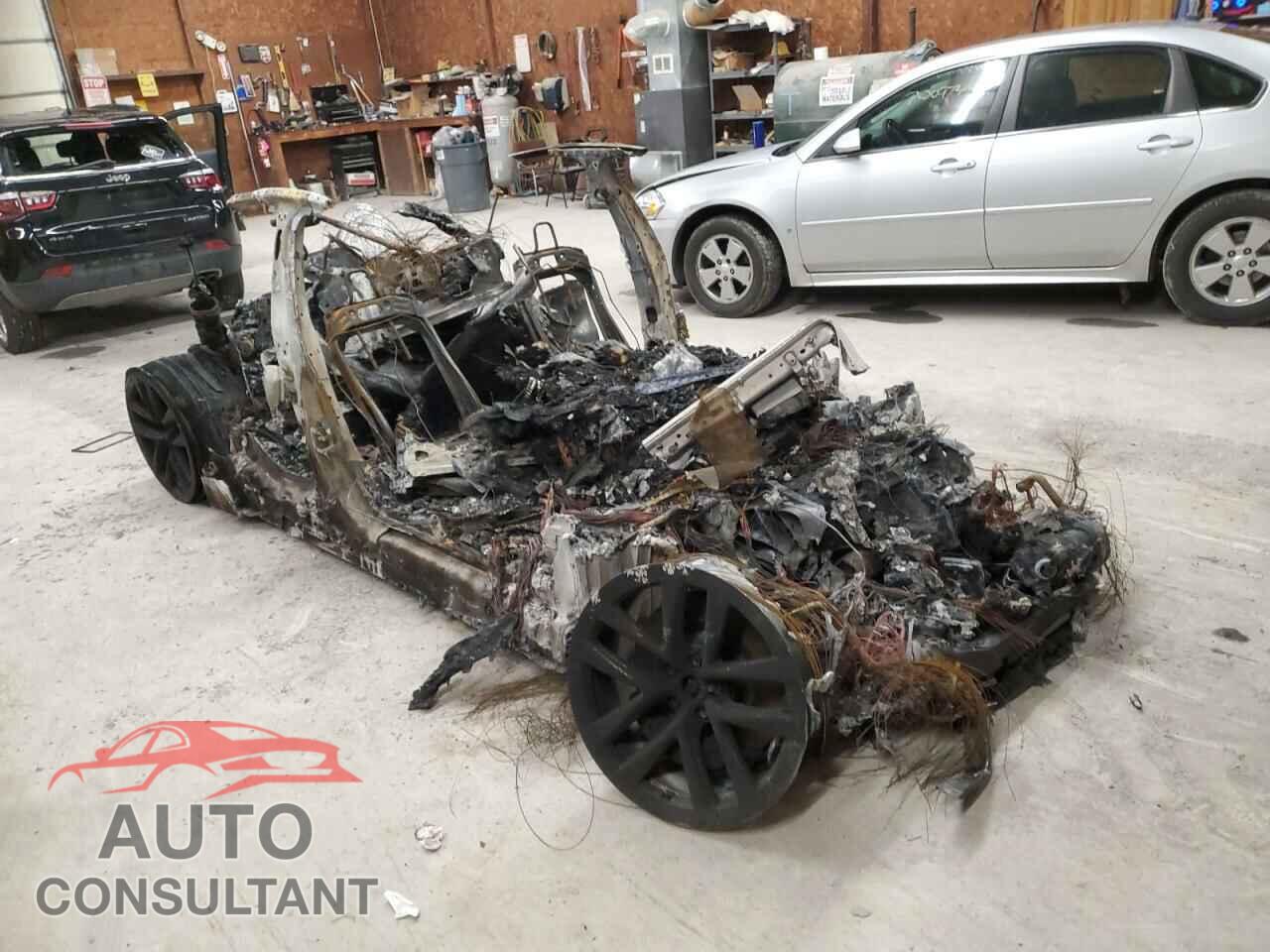 TESLA MODEL S 2022 - 5YJSA1E5XNF494120