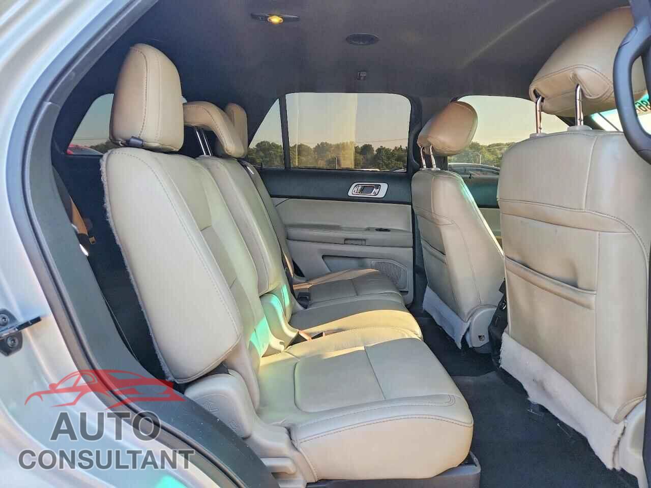 FORD EXPLORER 2015 - 1FM5K7D87FGA12151