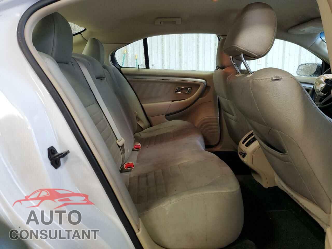 FORD TAURUS 2015 - 1FAHP2D82FG208459